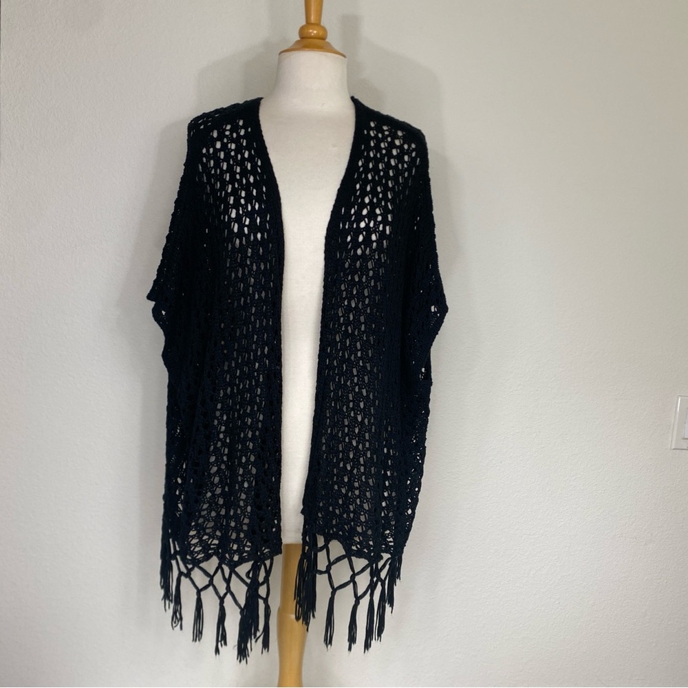 Catch Me Black Soft Woven Fringe Oversized Kimono Size Medium Bohemian Hippie